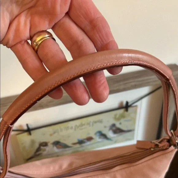 Gucci Pink Shoulder Bag - Picture 4 of 16